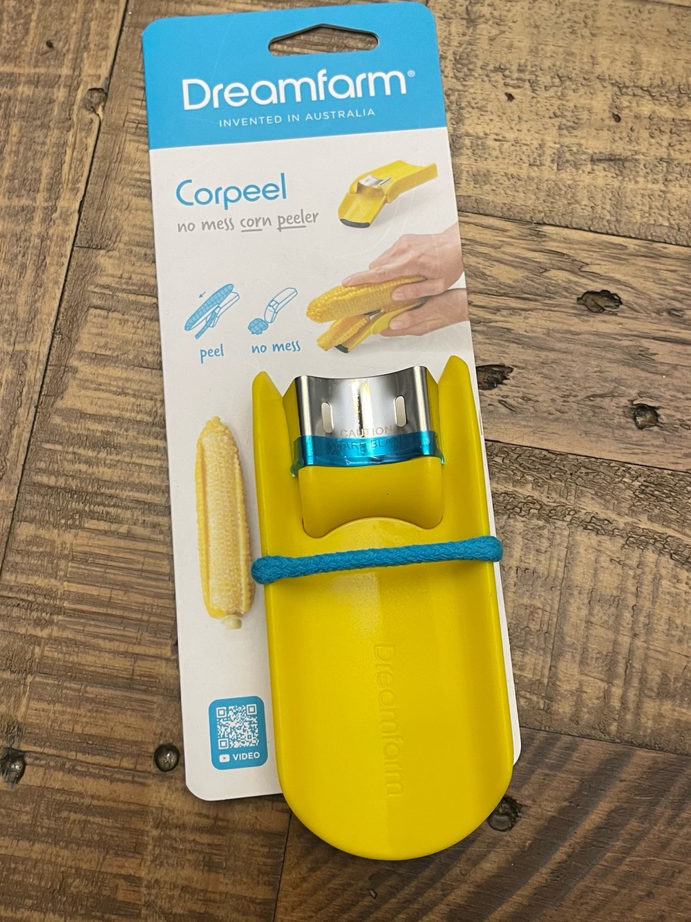 Dreamfarm Corpeel No Mess Corn Peeler in Bright Yellow